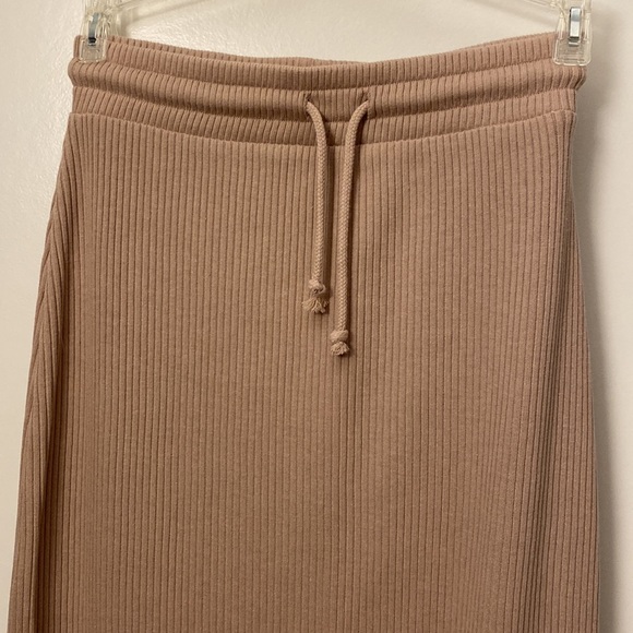 Zara skirt - Picture 2 of 4